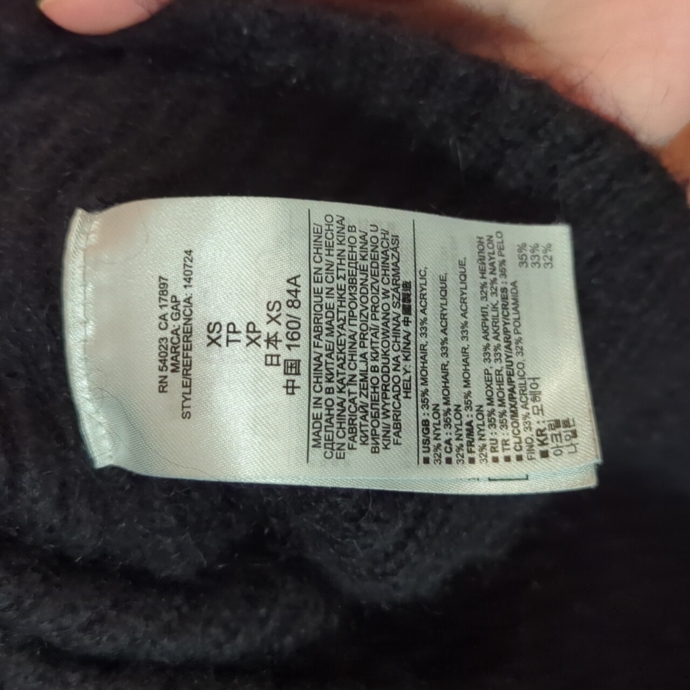 Vintage Gap Mohair Blend Black Sweater - Picture 4 of 5